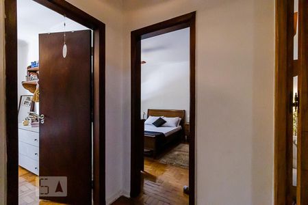 Apartamento à venda com 116m², 2 quartos e 1 vaga Apartamento à venda com 116m², 2 quartos e 1 vagaCorredor