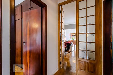 Apartamento à venda com 116m², 2 quartos e 1 vaga Apartamento à venda com 116m², 2 quartos e 1 vagaCorredor