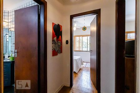 Apartamento à venda com 116m², 2 quartos e 1 vaga Apartamento à venda com 116m², 2 quartos e 1 vagaCorredor