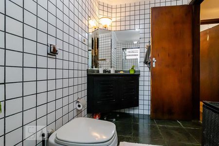 Apartamento à venda com 116m², 2 quartos e 1 vaga Apartamento à venda com 116m², 2 quartos e 1 vagaBanheiro