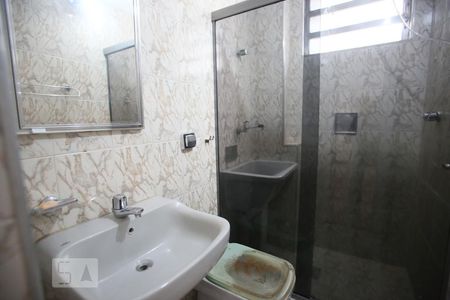 Banheiro de apartamento à venda com 2 quartos, 42m² em Taquara, Rio de Janeiro