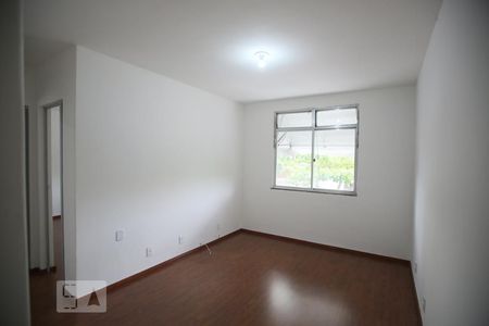 Sala de apartamento à venda com 2 quartos, 42m² em Taquara, Rio de Janeiro