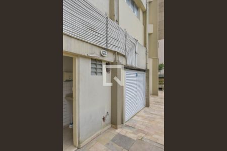 Apartamento à venda com 240m², 4 quartos e 2 vagas Apartamento à venda com 240m², 4 quartos e 2 vagasÁrea comum - gás encanado