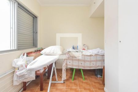 Apartamento à venda com 240m², 4 quartos e 2 vagas Apartamento à venda com 240m², 4 quartos e 2 vagasQuarto de Serviço