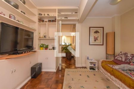 Sala de TV de apartamento à venda com 4 quartos, 240m² em Jardim Paulista, São Paulo