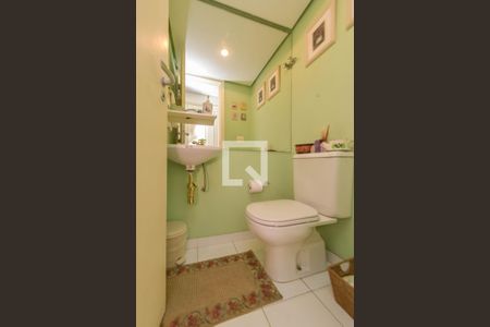 Apartamento à venda com 240m², 4 quartos e 2 vagas Apartamento à venda com 240m², 4 quartos e 2 vagasLavabo