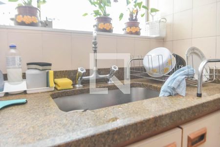 Apartamento à venda com 240m², 4 quartos e 2 vagas Apartamento à venda com 240m², 4 quartos e 2 vagasCozinha