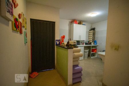 Casa para alugar com 320m², 6 quartos e 2 vagasÁrea de Serviço