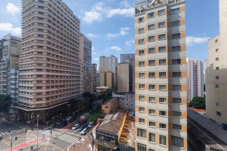 Vista de kitnet/studio para alugar com 1 quarto, 37m² em República, São Paulo