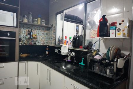 Casa de condomínio à venda com 70m², 2 quartos e 2 vagasCozinha