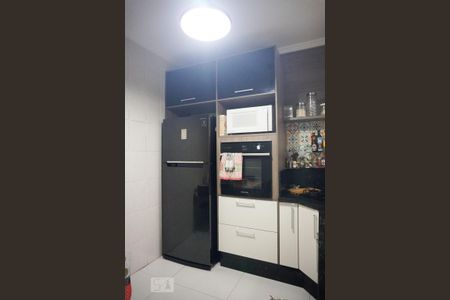 Casa de condomínio à venda com 70m², 2 quartos e 2 vagasCozinha