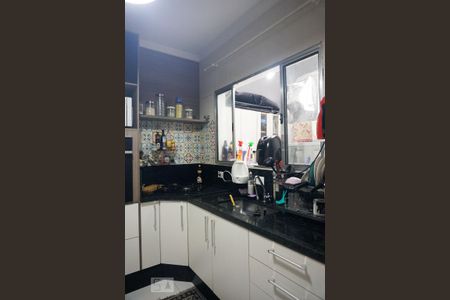 Casa de condomínio à venda com 70m², 2 quartos e 2 vagasCozinha