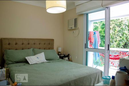 Quarto Suíte 1 de apartamento à venda com 2 quartos, 100m² em Laranjeiras, Rio de Janeiro