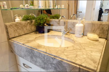 Apartamento para alugar com 90m², 3 quartos e 2 vagasBanheiro Corredor