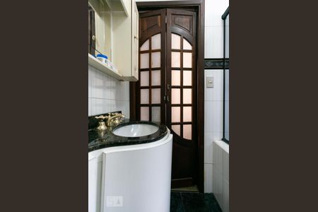 Casa à venda com 130m², 3 quartos e 2 vagasBanheiro da Suíte