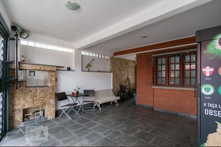 Casa à venda com 130m², 3 quartos e 2 vagasGaragem