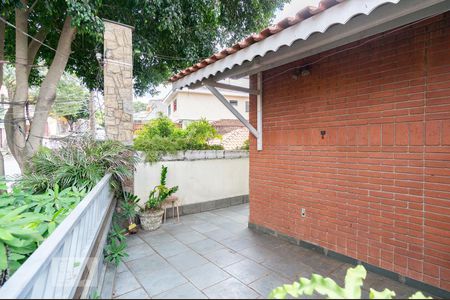 Casa à venda com 130m², 3 quartos e 2 vagasVaranda