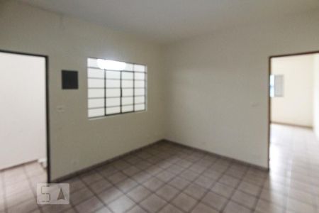Sala de casa para alugar com 2 quartos, 180m² em Vila Ema, São Paulo