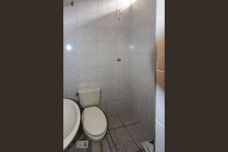 Casa para alugar com 180m², 2 quartos e sem vaga Casa para alugar com 180m², 2 quartos e sem vagaBanheiro Social