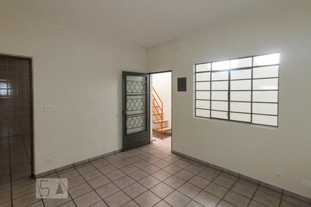 Sala de casa para alugar com 2 quartos, 180m² em Vila Ema, São Paulo