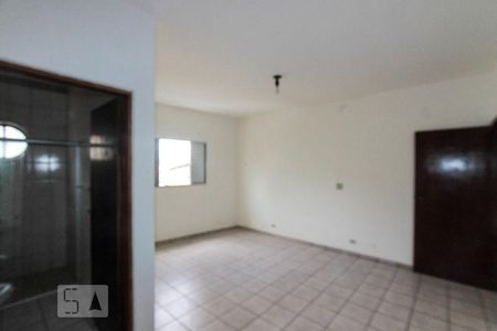 Suite de casa para alugar com 2 quartos, 180m² em Vila Ema, São Paulo