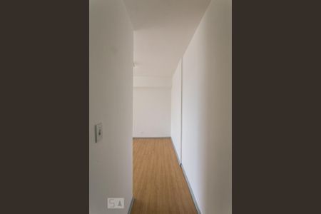 Apartamento para alugar com 79m², 2 quartos e 1 vaga Apartamento para alugar com 79m², 2 quartos e 1 vagaCorredor de Entrada