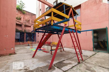Apartamento para alugar com 79m², 2 quartos e 1 vaga Apartamento para alugar com 79m², 2 quartos e 1 vagaÁrea Comum - Playground