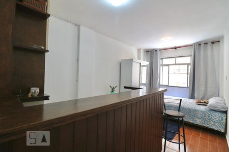 Studio para alugar com 30m², 1 quarto e sem vaga Studio para alugar com 30m², 1 quarto e sem vagaSala/Cozinha