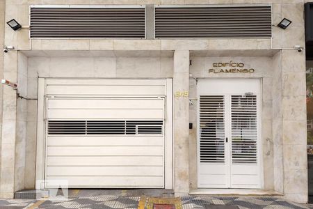 Studio para alugar com 30m², 1 quarto e sem vaga Studio para alugar com 30m², 1 quarto e sem vagaFachada