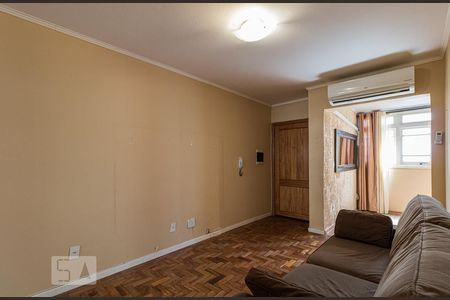 Sala de Apartamento com 1 quarto, 48m² Mont'Serrat