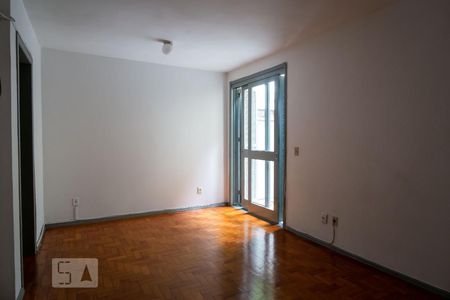 Sala/Quarto de apartamento à venda com 1 quarto, 27m² em Rio Branco, Porto Alegre