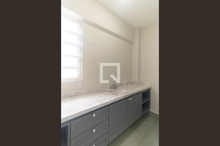 Apartamento à venda com 106m², 3 quartos e 1 vagaBanheiro da Suíte