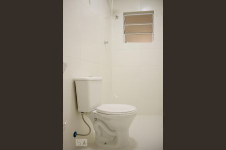 Banheiro de apartamento para alugar com 1 quarto, 50m² em Nova Gerti, São Caetano do Sul