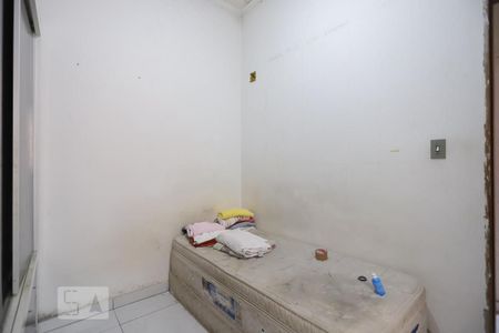 Casa à venda com 100m², 6 quartos e 2 vagasSuíte 1