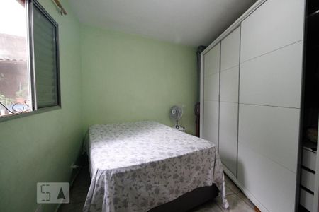 Casa à venda com 100m², 6 quartos e 2 vagasQuarto 2