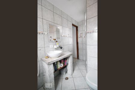 Casa à venda com 100m², 6 quartos e 2 vagasSuíte 1