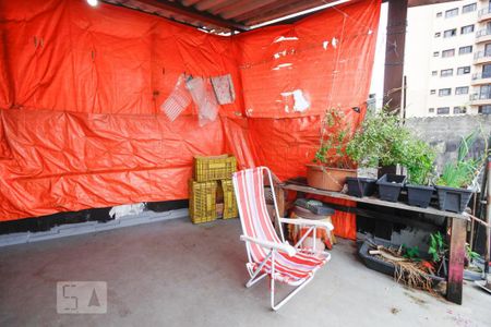 Casa à venda com 100m², 6 quartos e 2 vagasQuintal 1