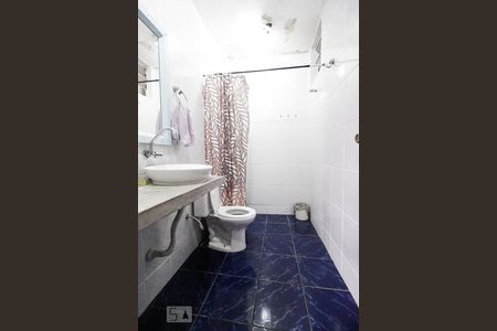 Casa à venda com 100m², 6 quartos e 2 vagasBanheiro