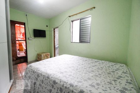 Casa à venda com 100m², 6 quartos e 2 vagasQuarto 2