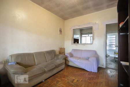Casa à venda com 100m², 6 quartos e 2 vagasSala