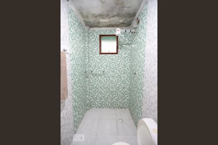 Casa à venda com 100m², 6 quartos e 2 vagasSuíte 1 Banheiro