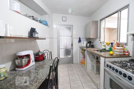 Casa à venda com 100m², 6 quartos e 2 vagasCozinha