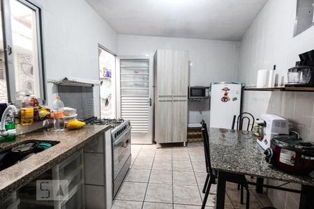 Casa à venda com 100m², 6 quartos e 2 vagasCozinha