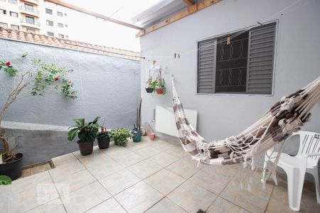Casa à venda com 100m², 6 quartos e 2 vagasQuintal 2