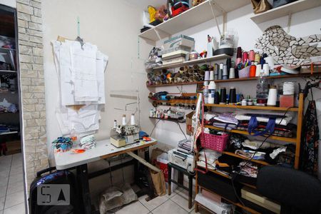 Casa à venda com 100m², 6 quartos e 2 vagasQuarto 3