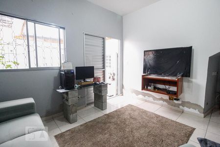 Sala de casa à venda com 6 quartos, 100m² em Vila Mangalot, São Paulo