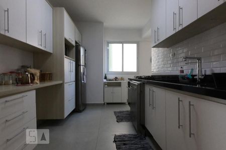 Apartamento à venda com 120m², 3 quartos e 2 vagas Apartamento à venda com 120m², 3 quartos e 2 vagasCozinha