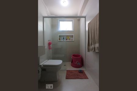 Apartamento à venda com 120m², 3 quartos e 2 vagas Apartamento à venda com 120m², 3 quartos e 2 vagasBanheiro da Suíte