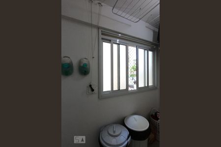 Apartamento à venda com 120m², 3 quartos e 2 vagas Apartamento à venda com 120m², 3 quartos e 2 vagasÁrea de Serviço