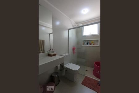 Apartamento à venda com 120m², 3 quartos e 2 vagas Apartamento à venda com 120m², 3 quartos e 2 vagasBanheiro da Suíte